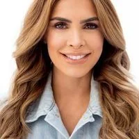 Official portrait of Carolina Serrano